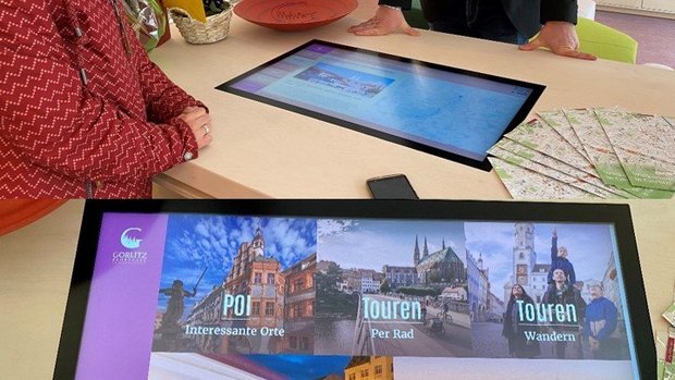 Touchscreen-Element in der Tourismusinformation Görlitz